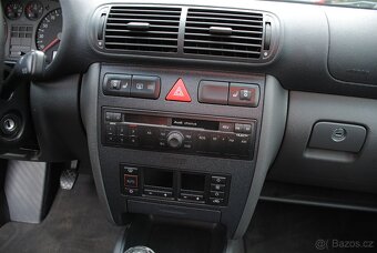 Audi A3 1.6MPi 74kW - climatronic - po 1. majiteli - 14