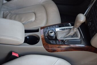Audi A4 B8 2.0TDi AVANT/AUT/KŮŽE/NAVI/ - 14