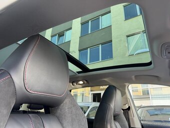 MG EHS PHEV Luxury 1.5 190kW AUT. 60tkm Virtual - Zálohováno - 14