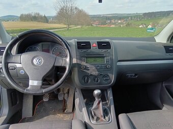 Golf V 1.4 16V 59kw Goal Edition 12/2006 výhřev sedacek - 14