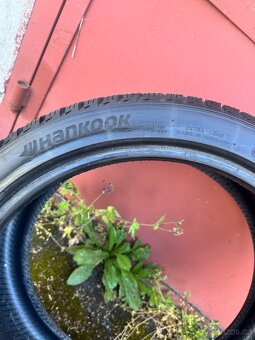 Prodám zimní Hankook - 14