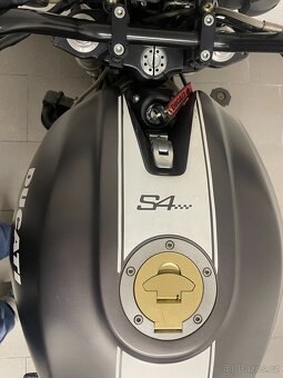 DUCATI 916 MONSTER S4 - 14