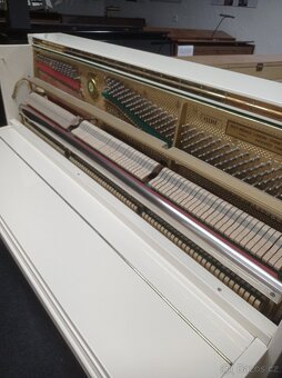 Bílé piano, pianino, klavír Petrof-Rosler - 14