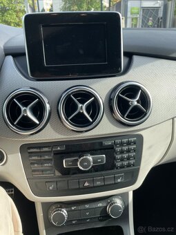Mersedes Benz B180 - 14