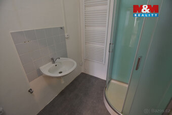 Pronájem bytu 4+1, 104 m², Jičín, ul. Valdštejnovo náměstí - 14