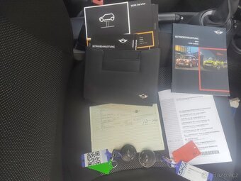 Mini Cooper 1.4 70 kW, 2009, najeto 84t km - 14