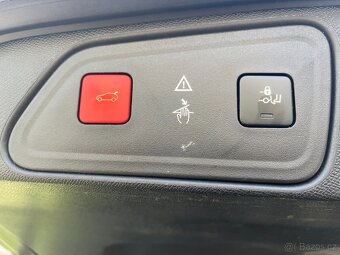Peugeot 3008, 1.2 96KW 131PS NOVÝ MOTOR  - 14