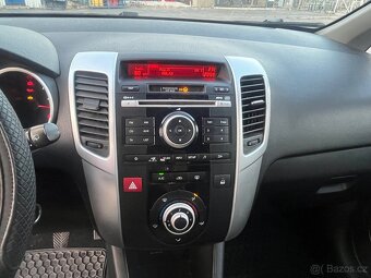 Kia Venga 1.4 CRDI - STK 12/2025 - tažné - 14