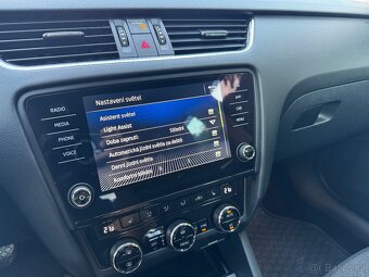Škoda Octavia 2.0 TSI 140kw, DSG, 1 Majitel, Výbava, Nehavar - 14