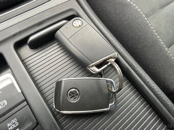 Volkswagen Golf 7.5  Variant Highline 2.0 TDI 110kw - 14