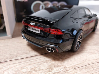 model auta Audi RS7 Sportback + dialkové +svetlá 1:18 - 14