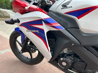 Honda CBR 125 R 2011 - 14