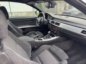 BMW 330d E93 cabrio/180 kW/automat/ČR/M-paket/133 tkm - 14