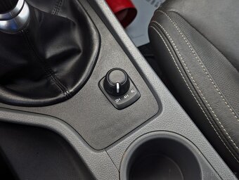 Ford Ranger 3.2TDCi 147kW LIMITED ZÁRUKA - 14