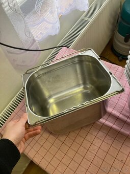 Různé typy nerezového nádobí… - 14