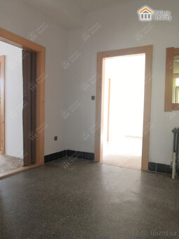 Prodej dvougeneračního RD s garáží a zahradou - 14