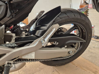 Honda CB600F Hornet - 14