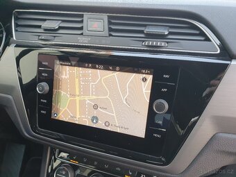 Volkswagen Touran Comfortline 2.0 TDI 110kW DSG Full LED ACC - 14