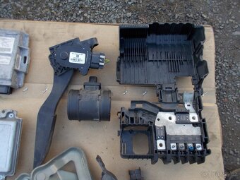 Díly Meriva B - 1.4 88kw - 14