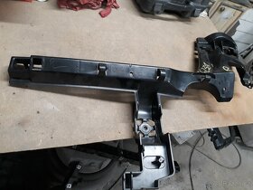 BMW 218, F45. - 14