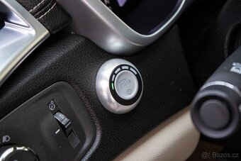 Cadillac SRX 3.0 V6 4WD Sport Luxury - origo LPG, GO motoru - 14
