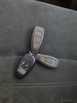 Ford S-max 2,0 TDi 103kW  7-MÍST  AUTO A/C - 14