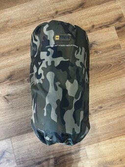 Rybářské vybavení zavážecí lodička deštník podložka stojan - 14