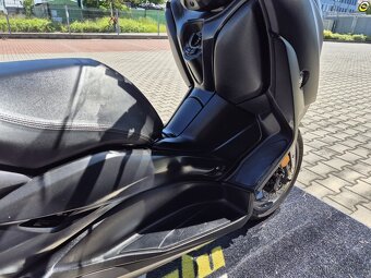Yamaha X-Max 400 - 14