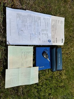 Dacia Duster 4x2, rok 2013, benzín 1.6, najeto jen 83.489 km - 14