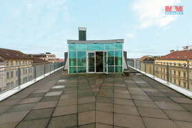 Pronájem kancelářského prostoru s terasou, 433 m², Praha - 14