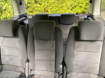 VW Touran 1,4 TSI 103 KW 7 míst nové rozvody - 14