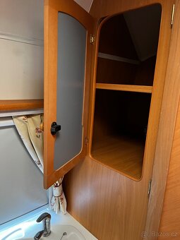 Karavan Avondale r.v 2002 - 14
