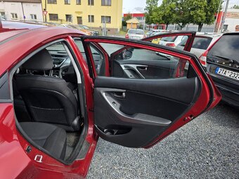Hyundai Elantra 1.6 i úprava pro autoškolu - 14
