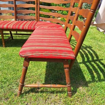 Prodám jídelní stůl, rohová lavice, ratanové dvojkřeslo - 14