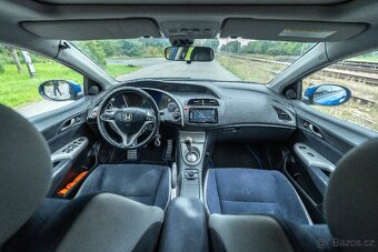 Honda Civic 2.2 i-CTDi 103 kW, Executive, pan.střecha 2006 - 14