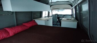 Ford Transit 2,4D MK1 OBYTNÝ automobil STK 11/2026 - 14