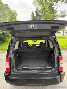 Dodge Nitro 2.8 CRD 4x4 130 KW Diesel - 14