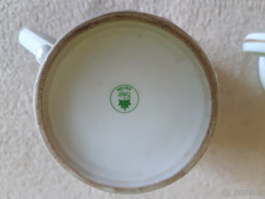 Hrnky porcelánové a talířky - 14