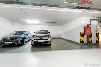 Prodej bytu 2+kk, 58 m2 s velkým balkonem a garážovým stáním - 14