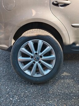 Volkswagen Touran - 14