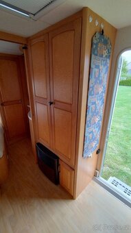 Karavan HOBBY 495, markýza, nové brzdy, nosič kol, kamera - 14