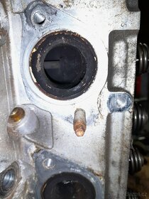 Hlavy s mustanga 3.8 v6 - 14