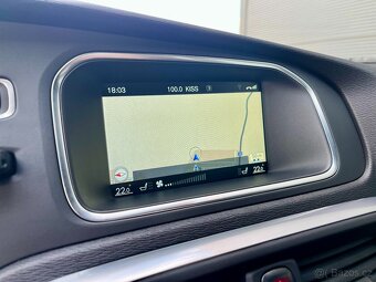 Volvo V40 D2 88kW R-Design VÝHŘEV Bi-Xenony NAVI Senzory - 14