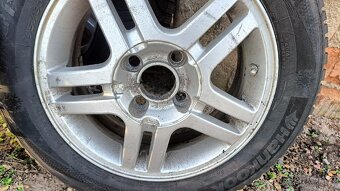 195/60 R15 88T

Hankook W452 Ford Focus MK1 - 14
