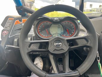 CAN AM Maverick X3 Turbo RC - 14