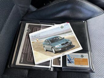 Škoda Octavia 2.0 TDi RS 125kW Xenony Tažné Kůže Tempomat - 14
