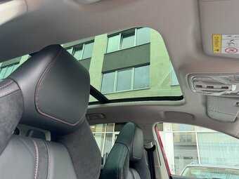 MG EHS PHEV Luxury 1.5 190kW AUT. 79tkm Panorama Virtual - 14