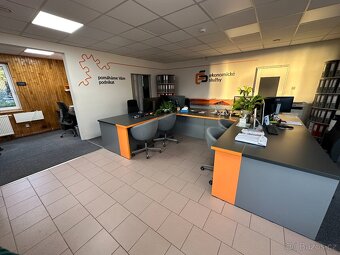 Prodám RD s bytem a komerčním prostorem v Libáni u Jičína - 14