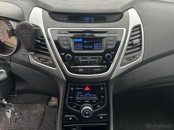 Hyundai Elantra - 14