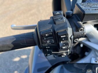 Yamaha FJR 1300 A - 14